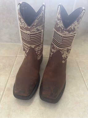 Ariat Brown Leather Cowboy Boots with Camouflage Shaft and Flag Patch